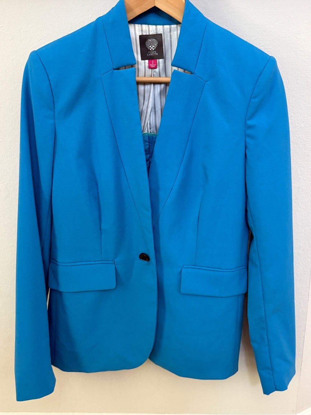 Vince Camuto Gorgeous Blue Single-Button, Notch Lapel Blazer
